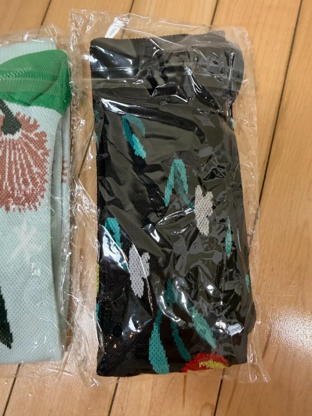 Floral Pattern Knee High Compression Socks Set of 3 New NWT Size S/M